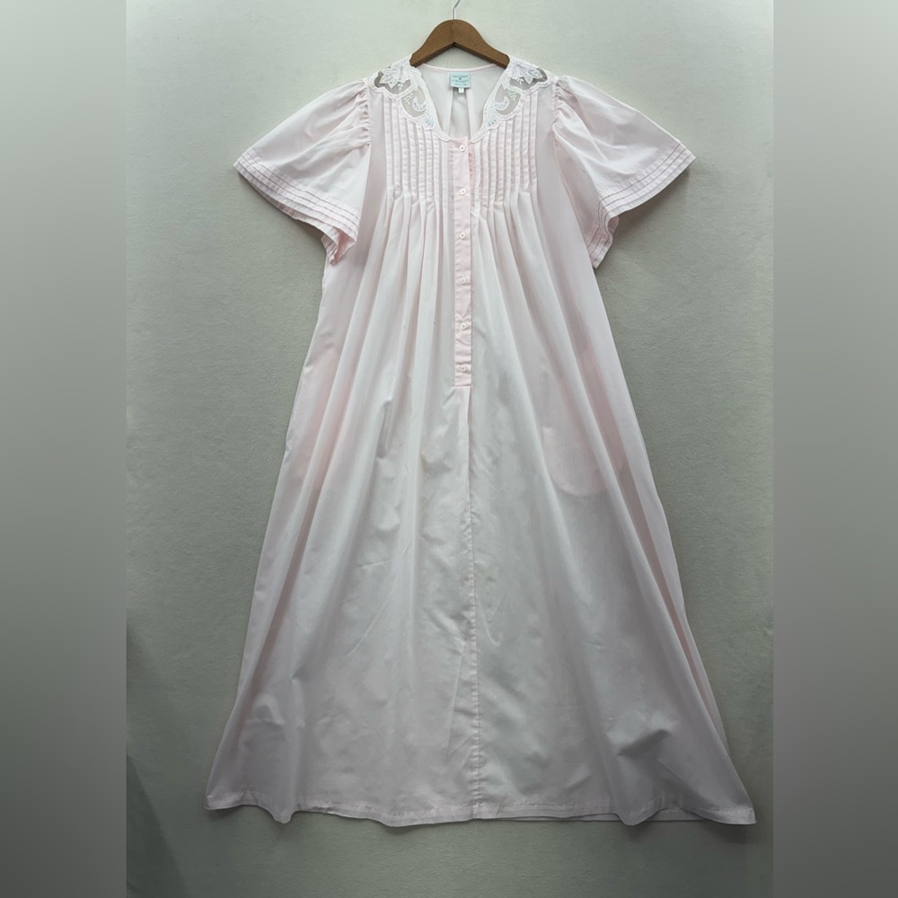 Vtg Gilligan O'Malley Women’s Medium Nightgown Pink Cottage Core Button Down